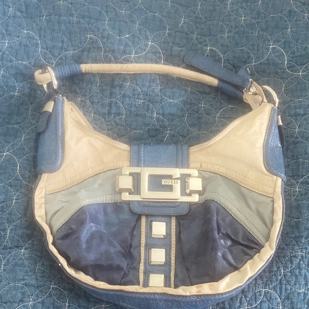 Guess Navy and Cream Shoulder Bag